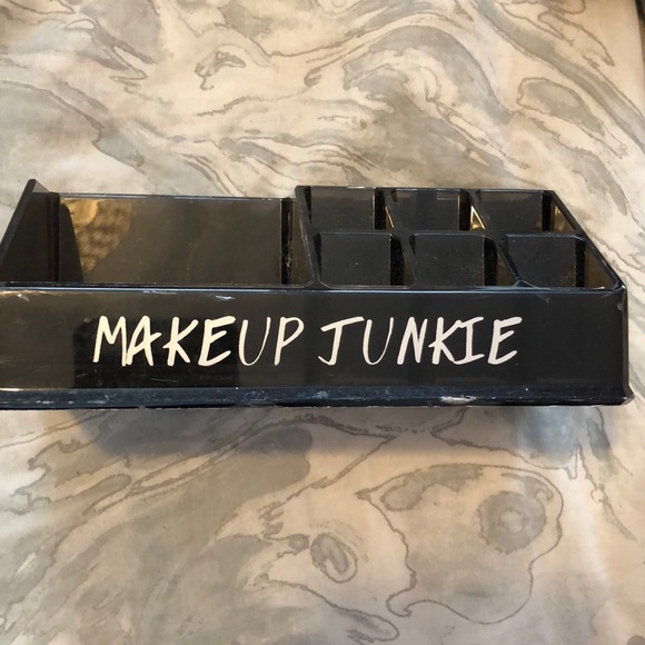 Makeup Organizer! - Picture 1 of 1